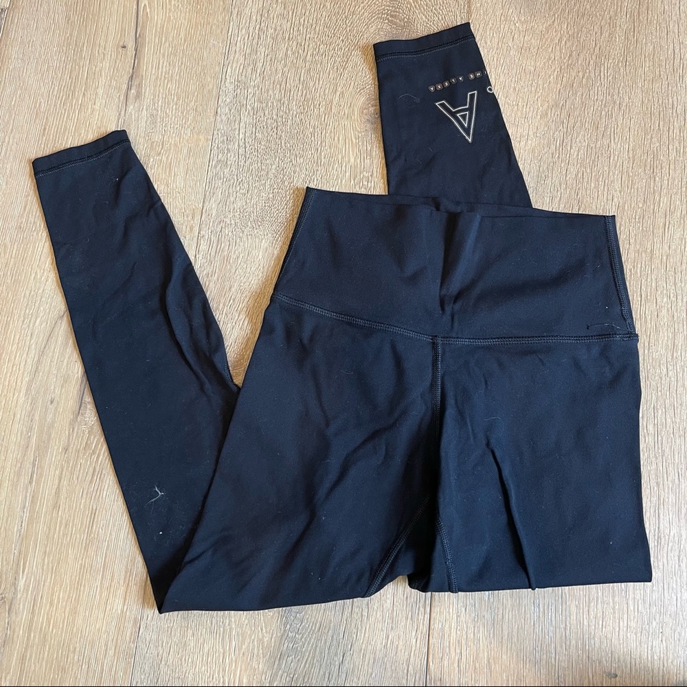 Jasmine Alexa “The Comeback Leggings Black”